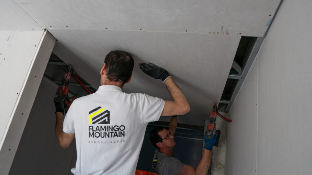 CONSTRUÇÃO CIVIL 4 Montagem de teto interior em pladur